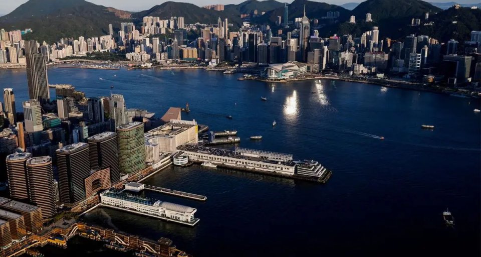 Гонконг готовит корректировки максимальных размеров ипотеки для покупки жилья молодыми семьями