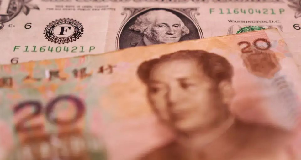 Китайским госбанкам приказано снизить ставки на депозиты в долларах