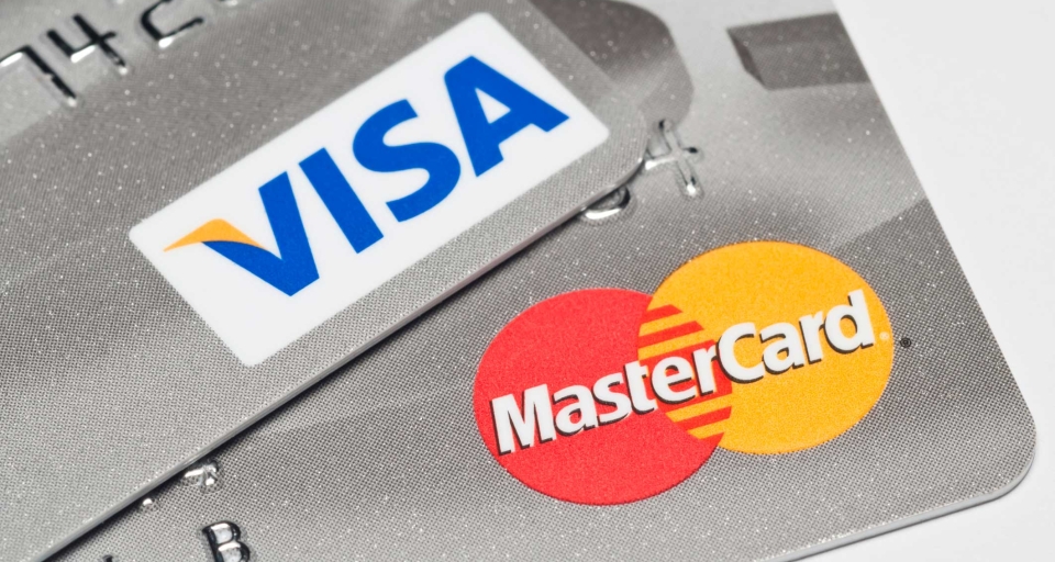 Visa или Mastercard: какую карту выбрать в 2023 году?