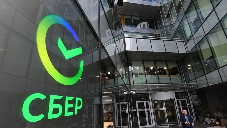 Сбербанк и Альфа-Банк заявили о штатной работе на фоне санкций США