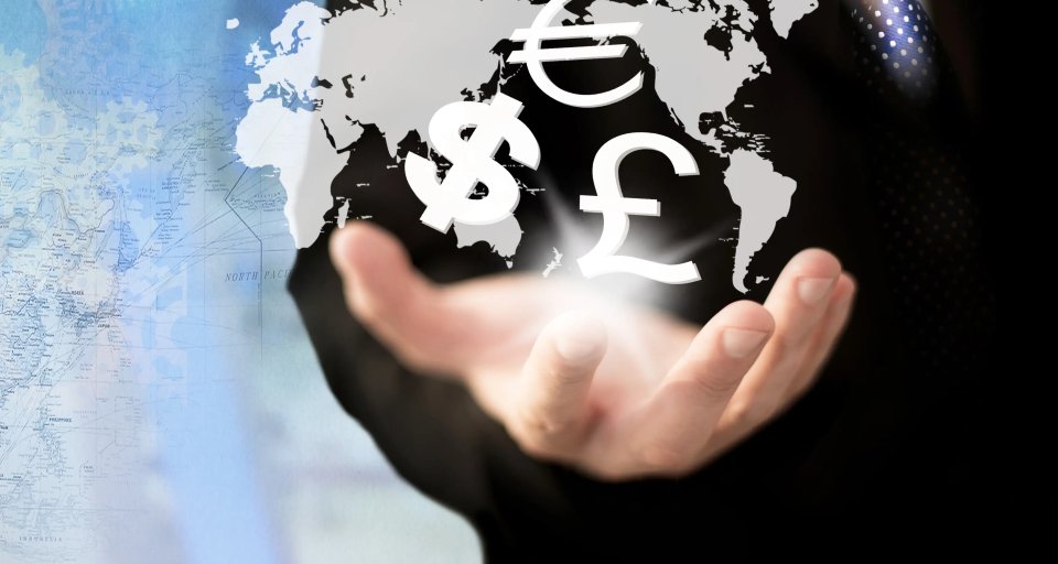 Защита от финансовых рисков при межвалютных переводах: особенности и преимущества страхования