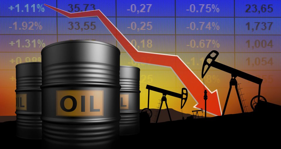 Новый обвал цен на нефть: баррель упал до 15-месячного минимума