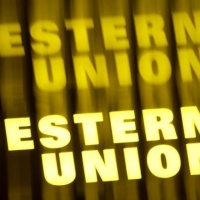 Western Union останавливает проведение денежных переводов в России