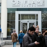 Oriflame ограничит продажи товаров для россиян