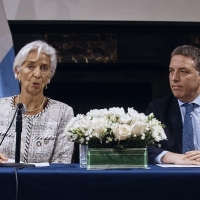 МВФ одобрил второй кредитный транш Аргентине на $11 млрд