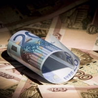 Опрос показал, в какой валюте россияне хранят свои сбережения