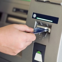 Безоплатные банкоматы Райффайзенбанка: как найти и какие операции доступны