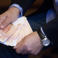 Озвучена средняя зарплата чиновников в России за 2018 год