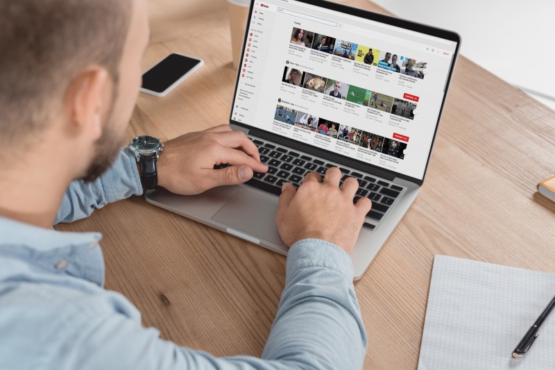 Как открыть канал на Ютубе и заработать?