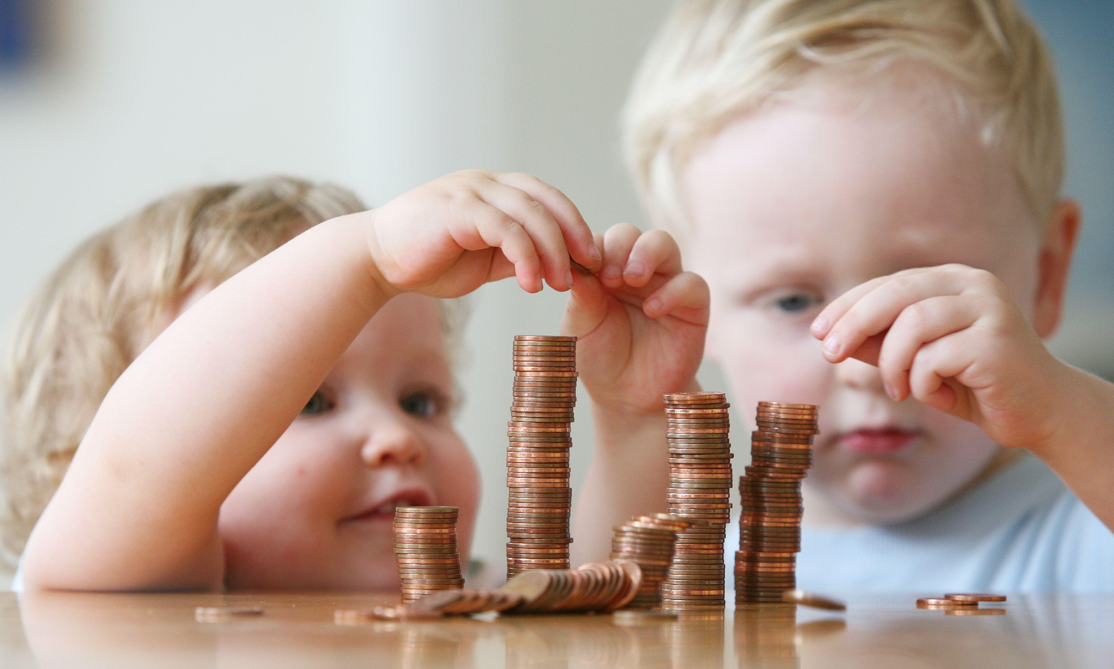 Условия для получения ежемесячной выплаты на ребенка